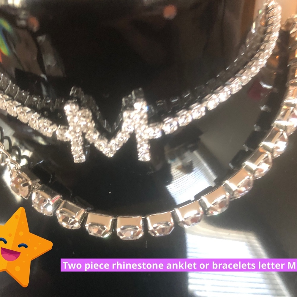 5/$25 2piece rhinestone anklet or bracket letter M OS NWT